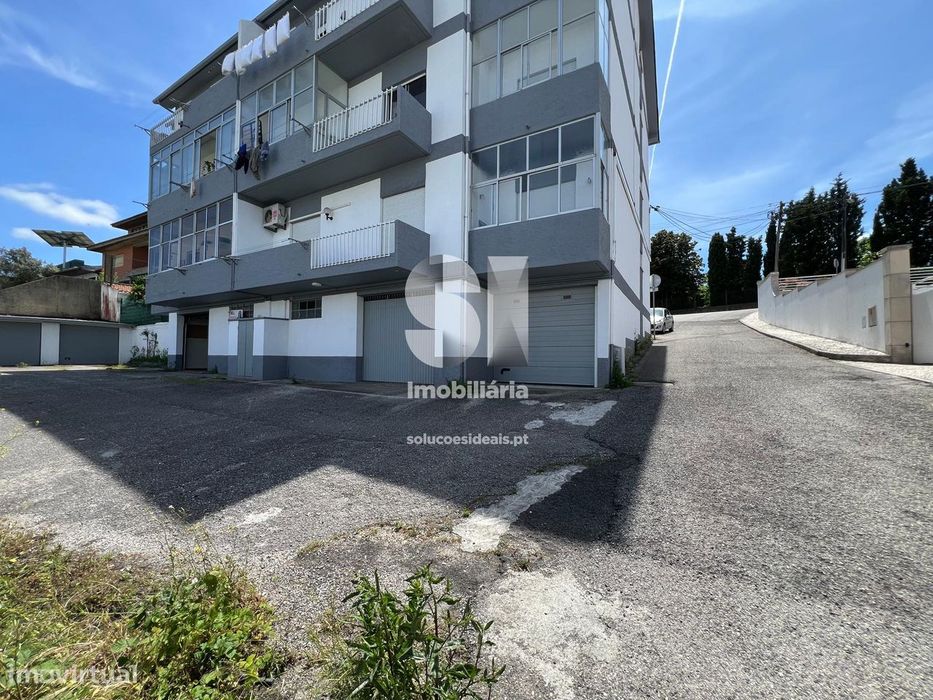 Armazém / Garagem