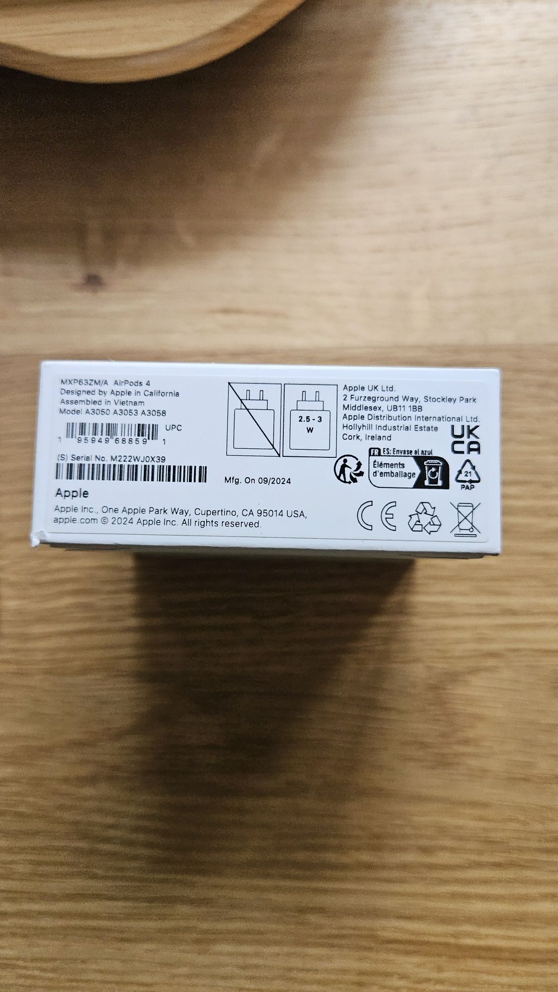 Airpods 4 apple biale