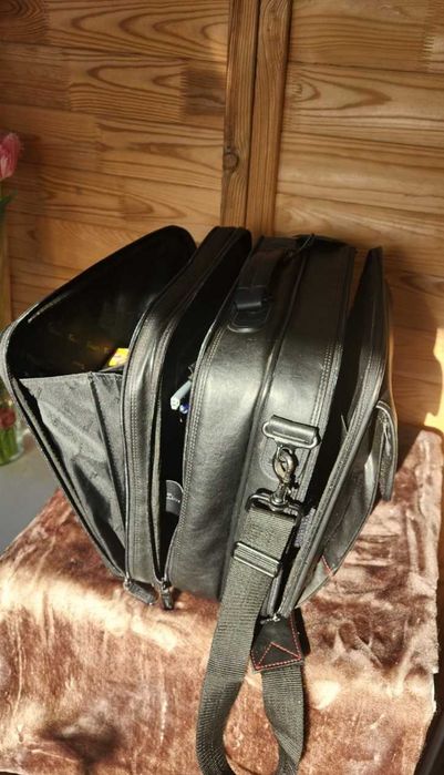 Професійна сумка для ноутбука ”Targus Corporate 15.4"