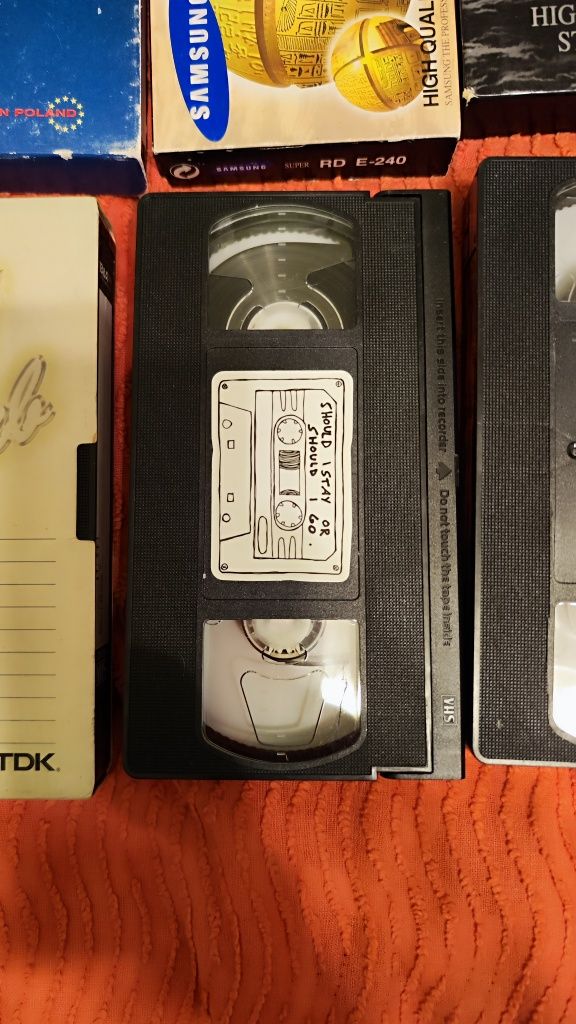 Kasety video VHS 16 sztuk