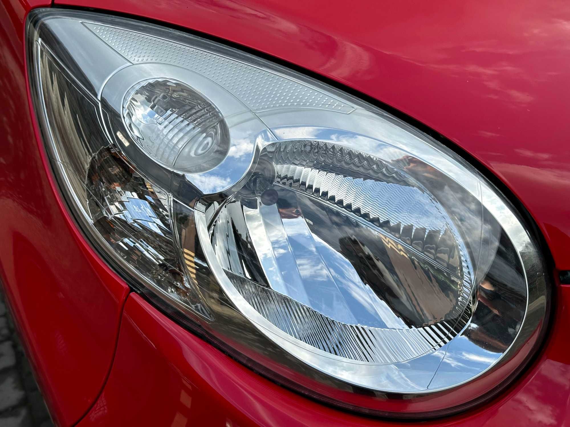 Продам Citroen C1 2012