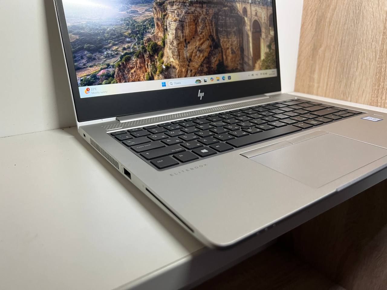 Ноутбук Hp Elitebook 840G5/intel Core i5-8350U/SSD256Gb/RAM DDR4 16Gb