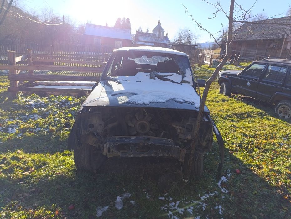 Продаються два джипи