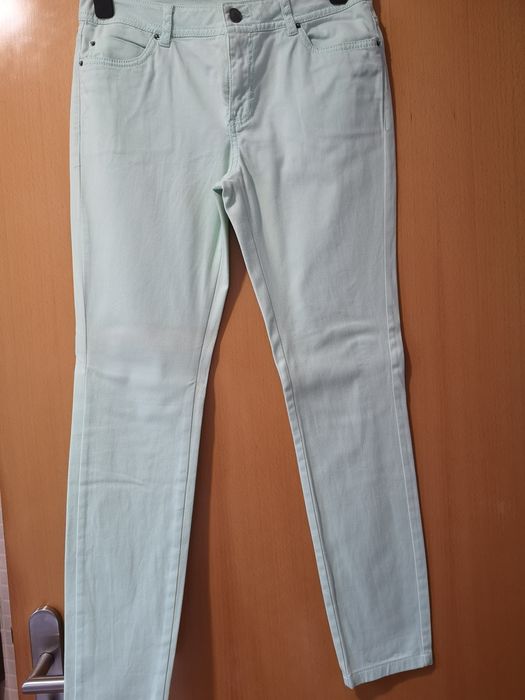 Calças várias - 36 e 38