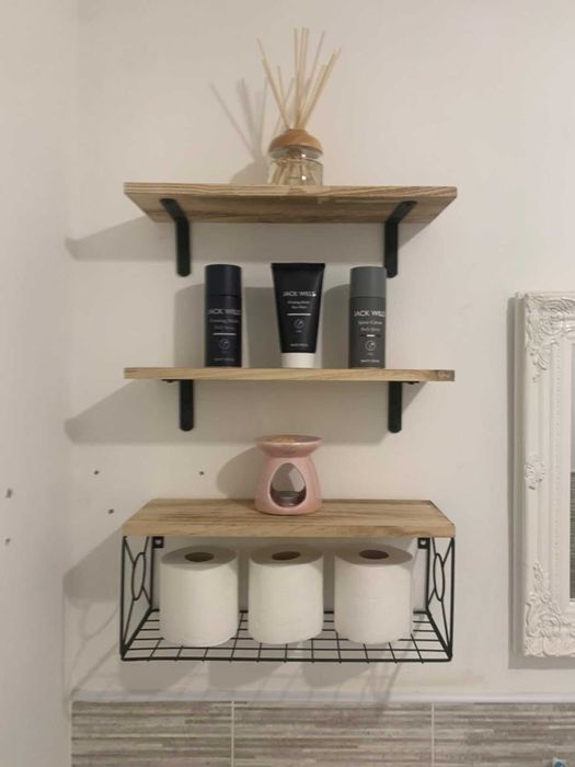 Zestaw 3 jasne półki łazienkowe do kuchni salonu komplet z koszykiem