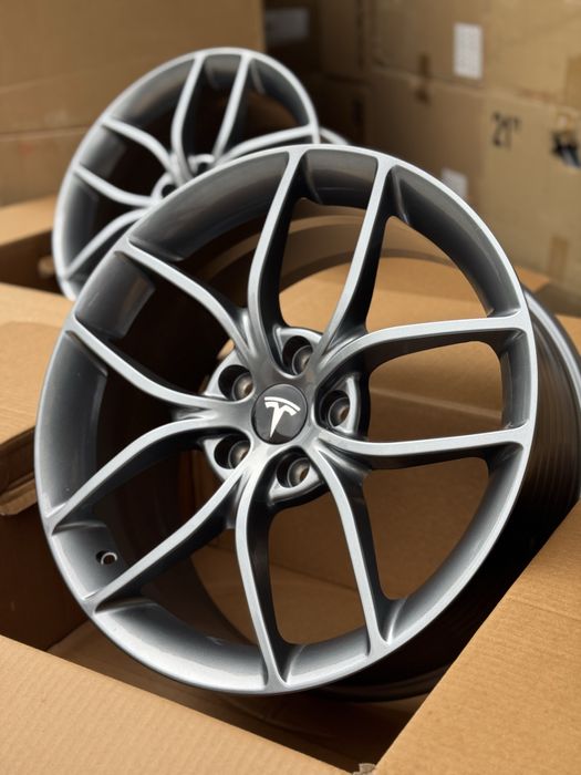 Диски Нові R20/5/114,3 TESLA Model Y Model 3 . В Наявності .
