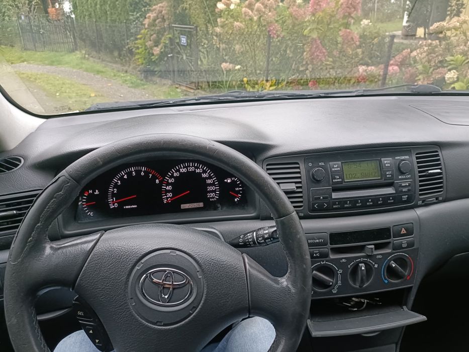 Toyota Corolla 1,4 97 KM