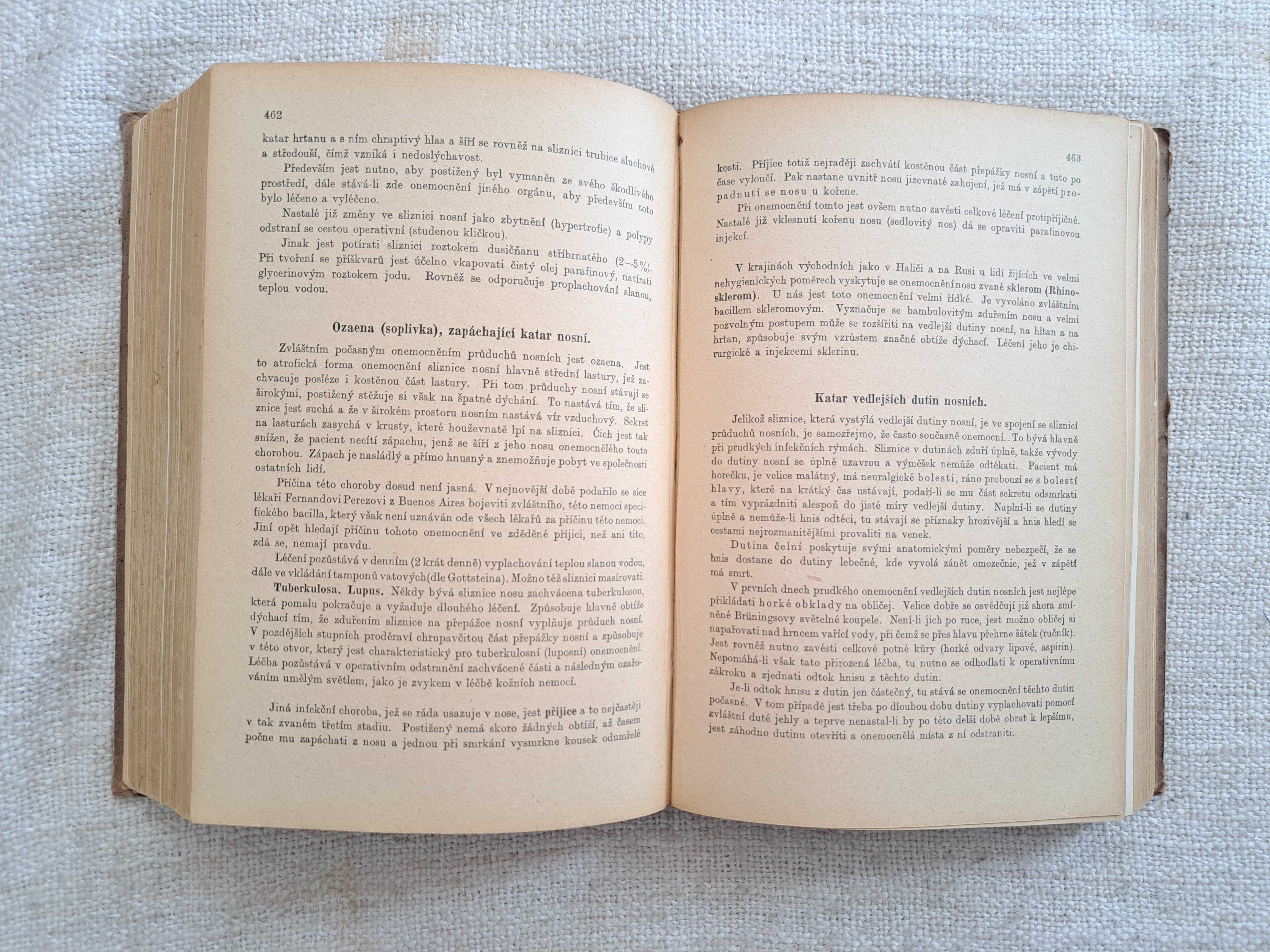 1923 rok. Medycyna naturalna i lekarz domowy. Język czeski. Tom I-II