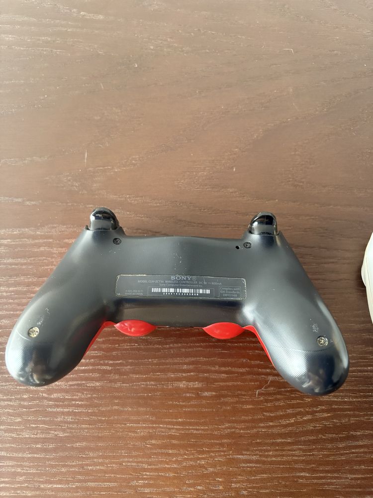 Ігрова приставка PS4 slim 500gb white