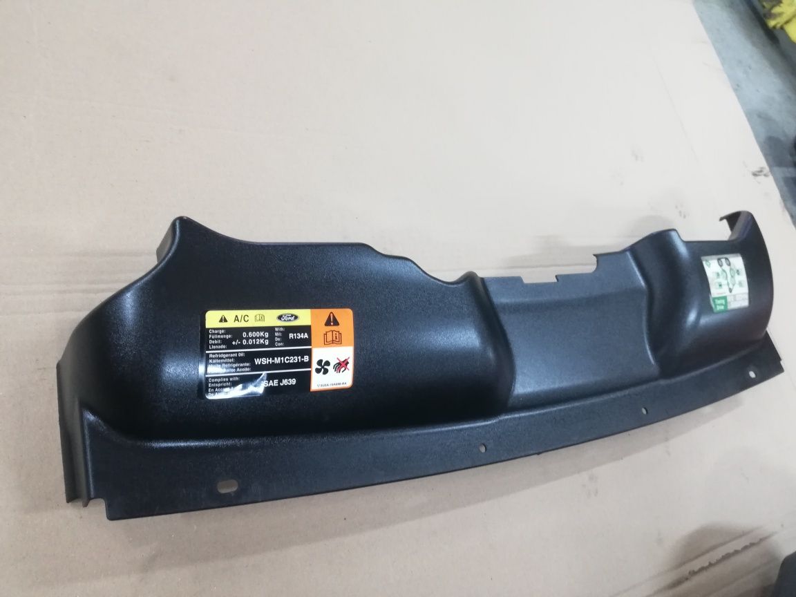 Maskownica osłona pasa przedniego grilla zamka Ford Focus mk2 lift