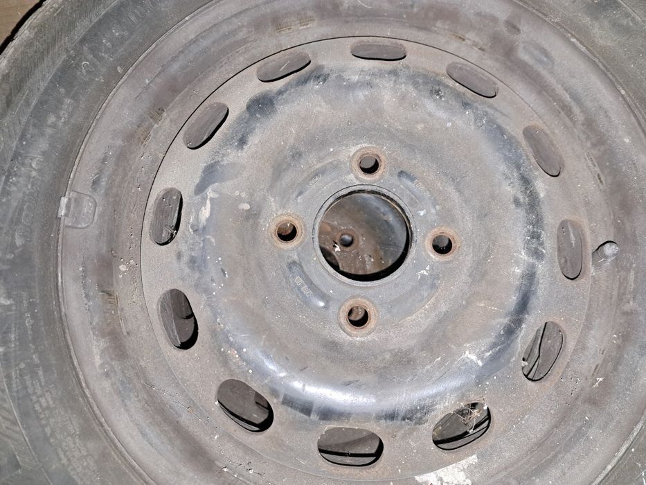 Sprzedam felgi do forda