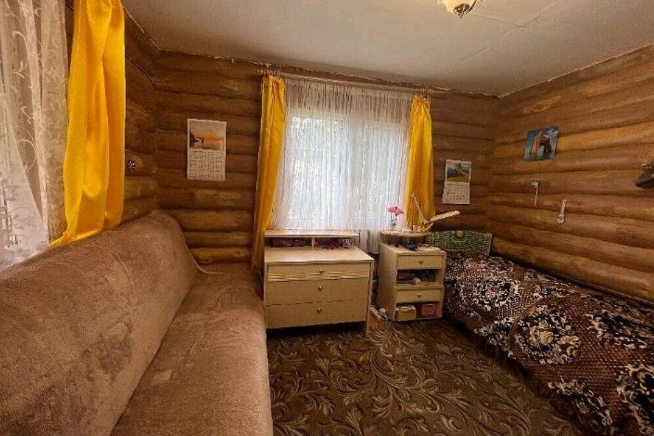 Продам небольшую усадьбу на Корбутовке!