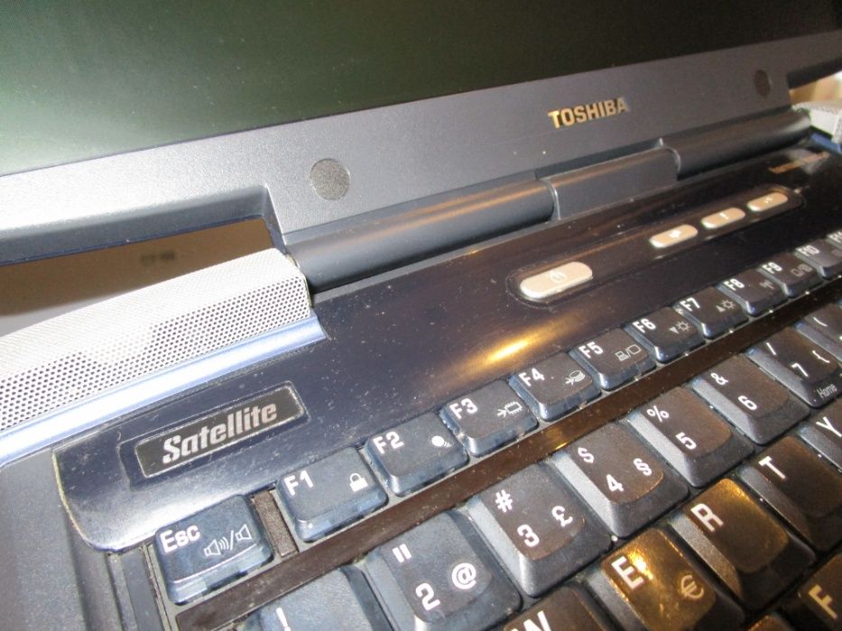 Toshiba Sattelite (para peças)