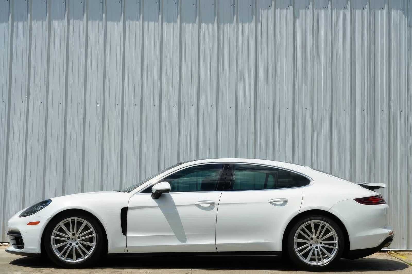2018 Porsche Panamera 4S