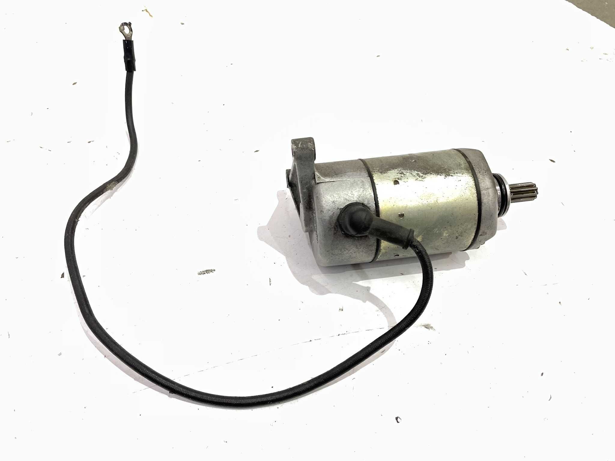 Suzuki lt160 Rozrusznik Mitsuba sm13 części
