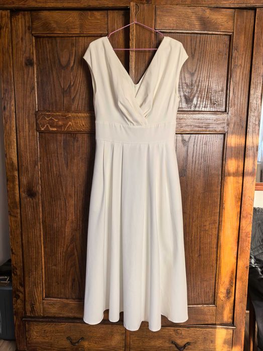 nowa sukienka ślubna ecru