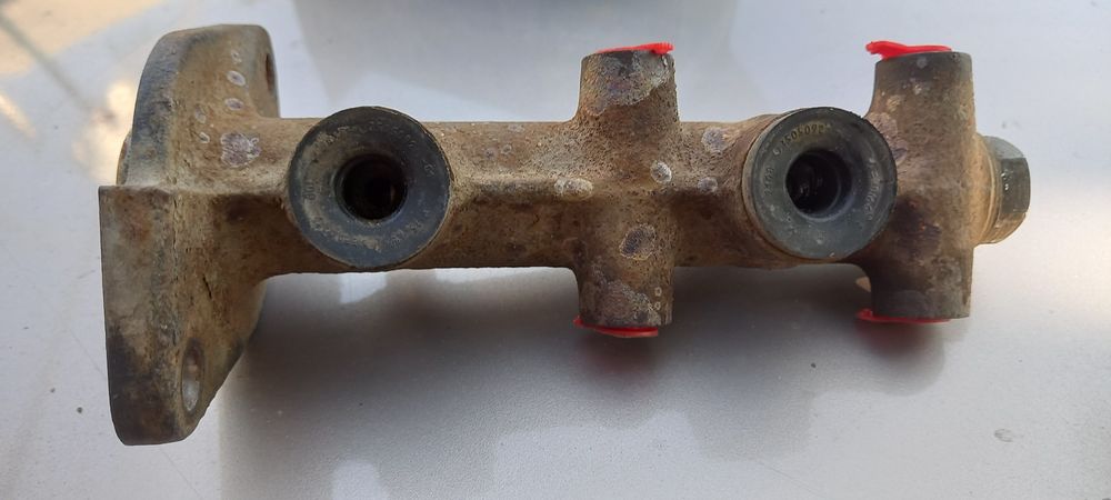 Продам главний тормозний