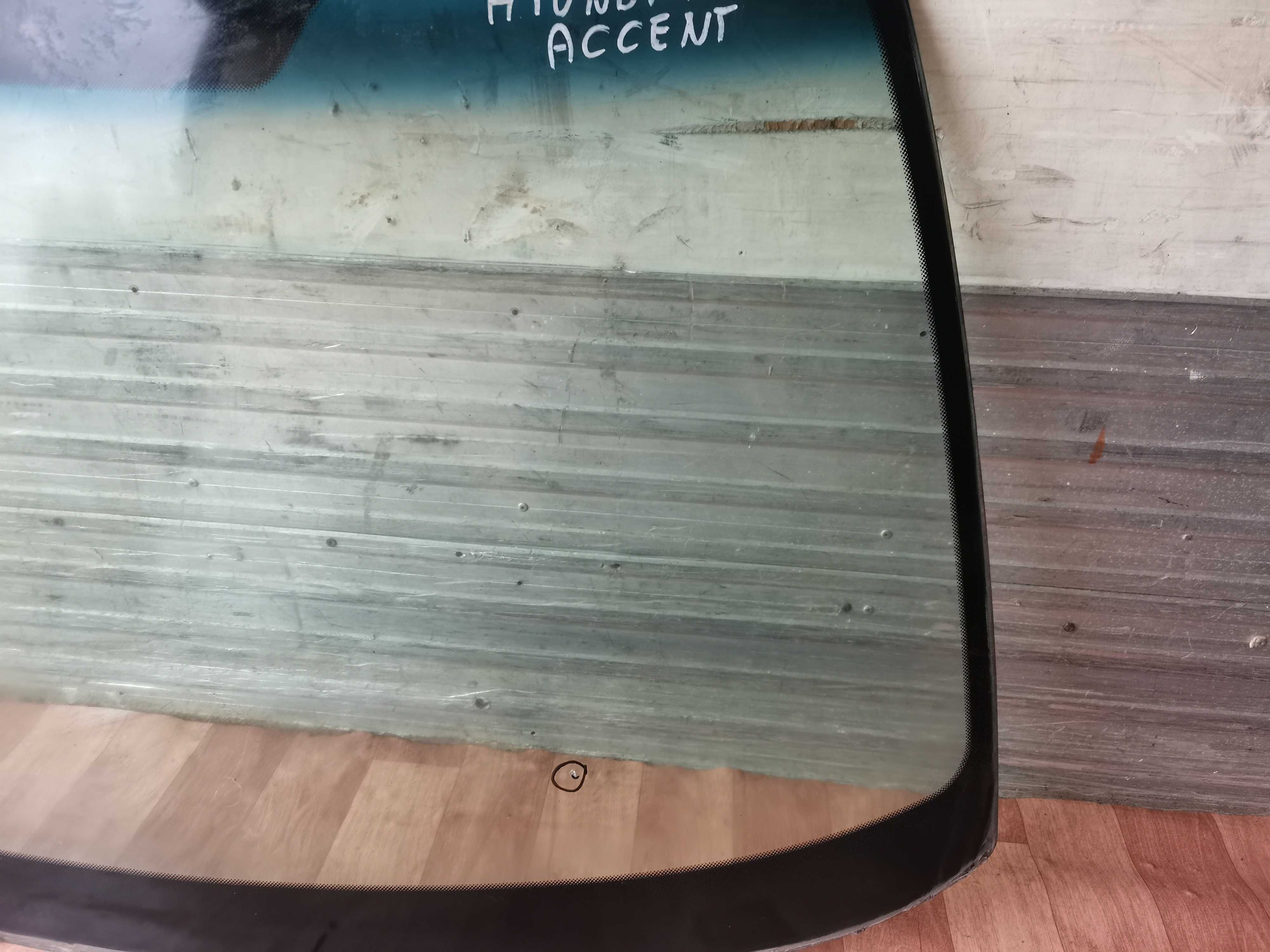 Hyundai Accent I A szyba przednia czołowa