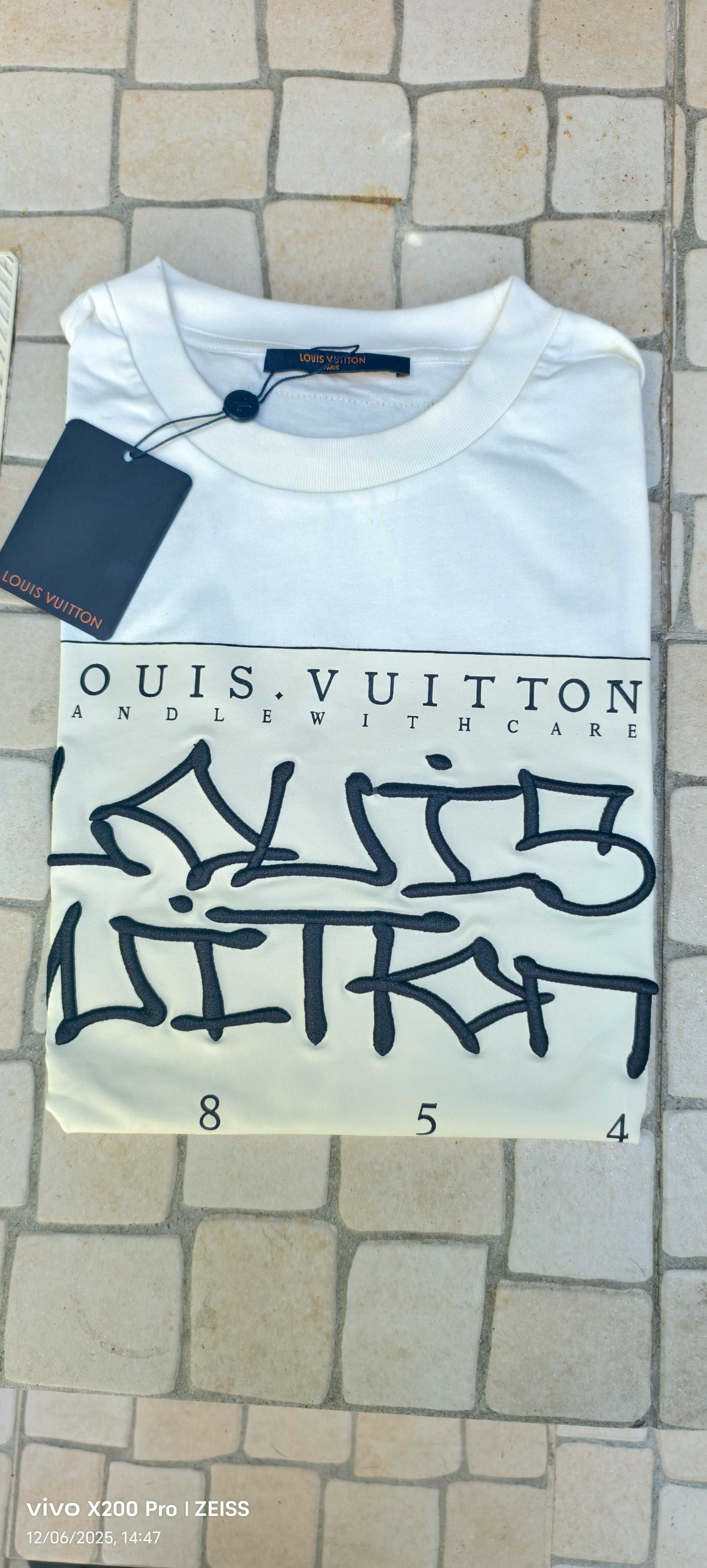 T-shirt Louis Vuitton