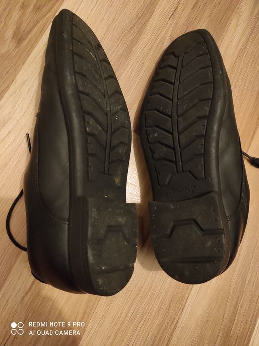 Buty wizytowe chłopięce rozm. 39