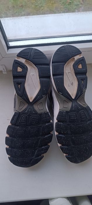 Кросівки nike inventior