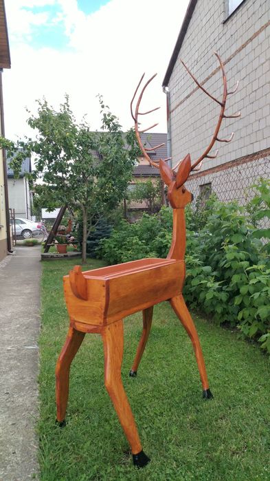 Kwietnik drewniany jeleń sarna ogrodowa