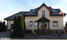 Reprezentacyjny Dom w Kunowicach 322 m² Przestrzeni, Komfortu i Stylu
