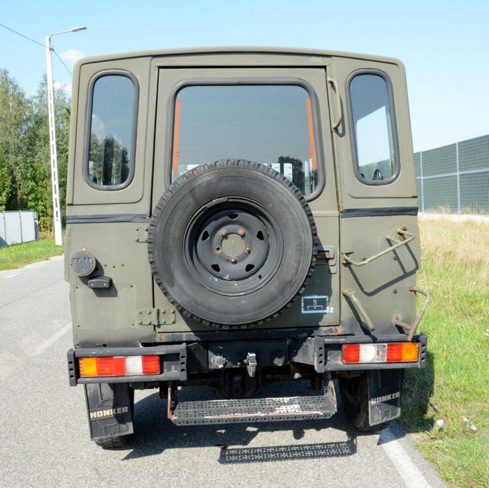 Samochód ciężarowo-osobowy Honker 2324
