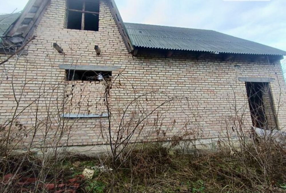 Продається ділянка 14,6 соток з 2 будинками