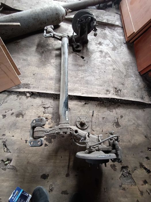 Балка Опель Астра opel astra j Хетчбек 2011 Задняя балка