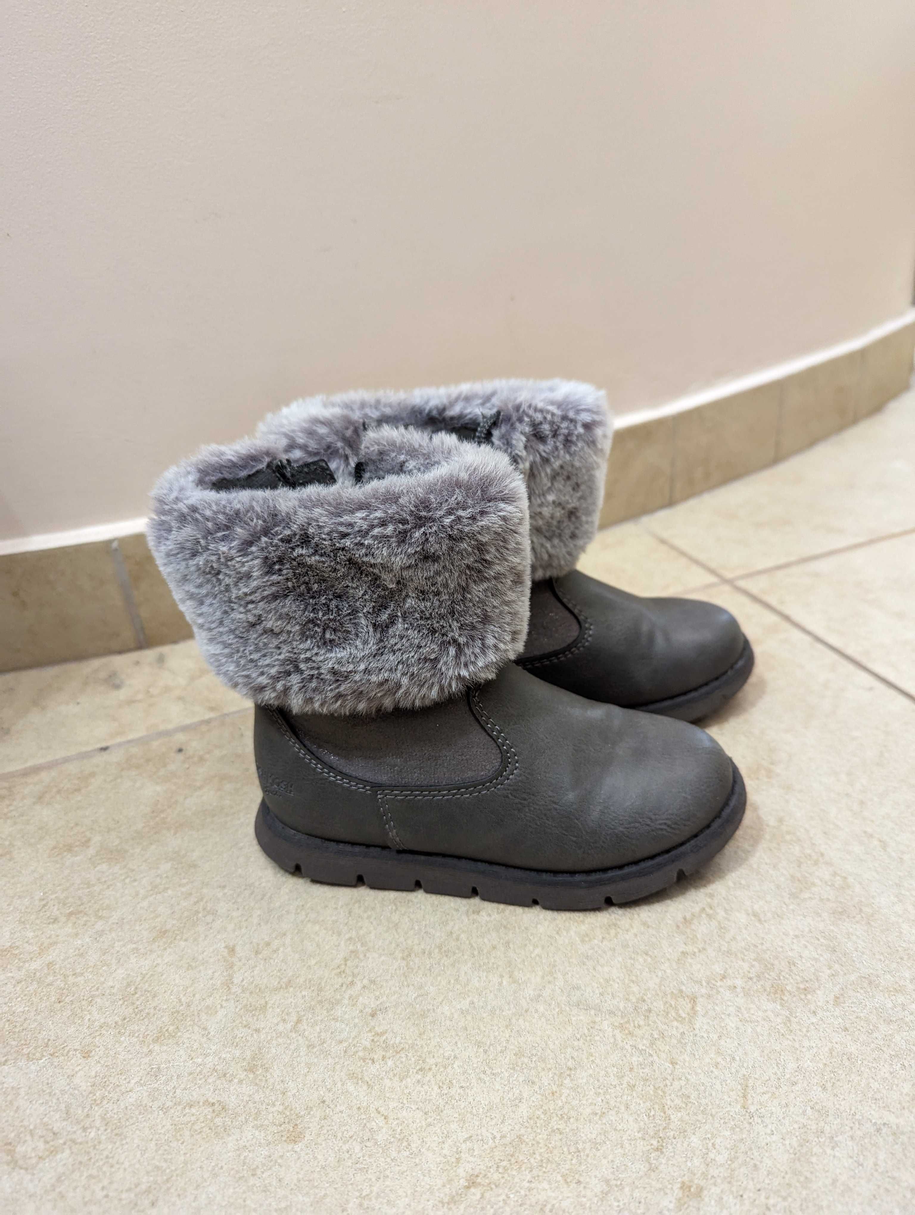 Зимові чоботи сапожки Oshkosh B'gosh 3-4 роки 16.5 см майже нові