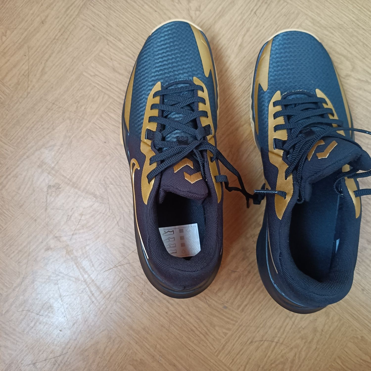 Nike precision 6