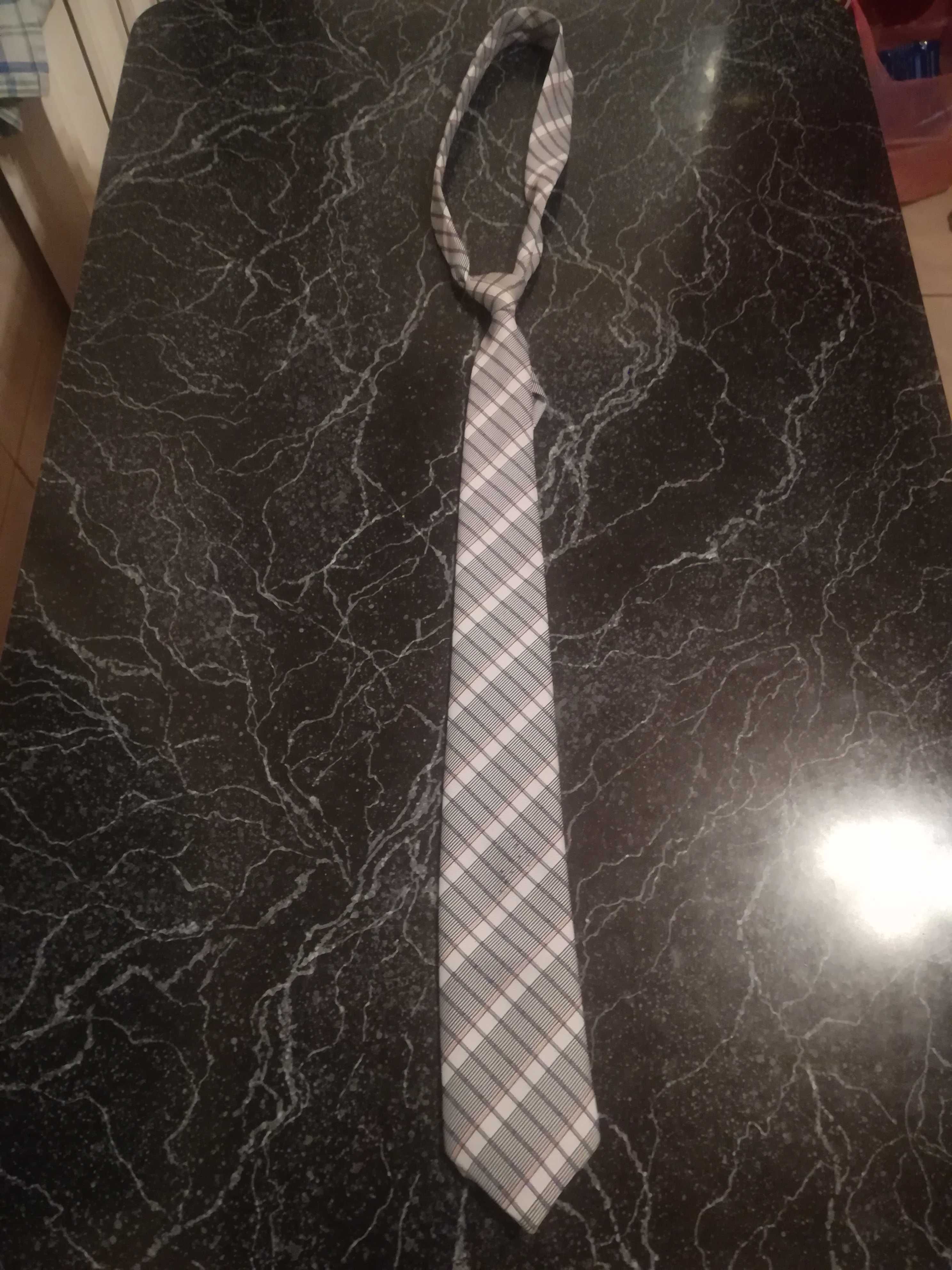 Krawat męski w kratkę