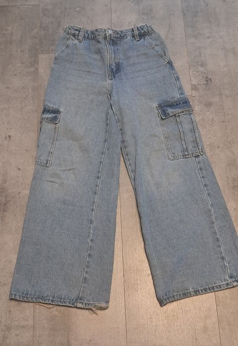 Ubrania dla dziewczynki 146/152