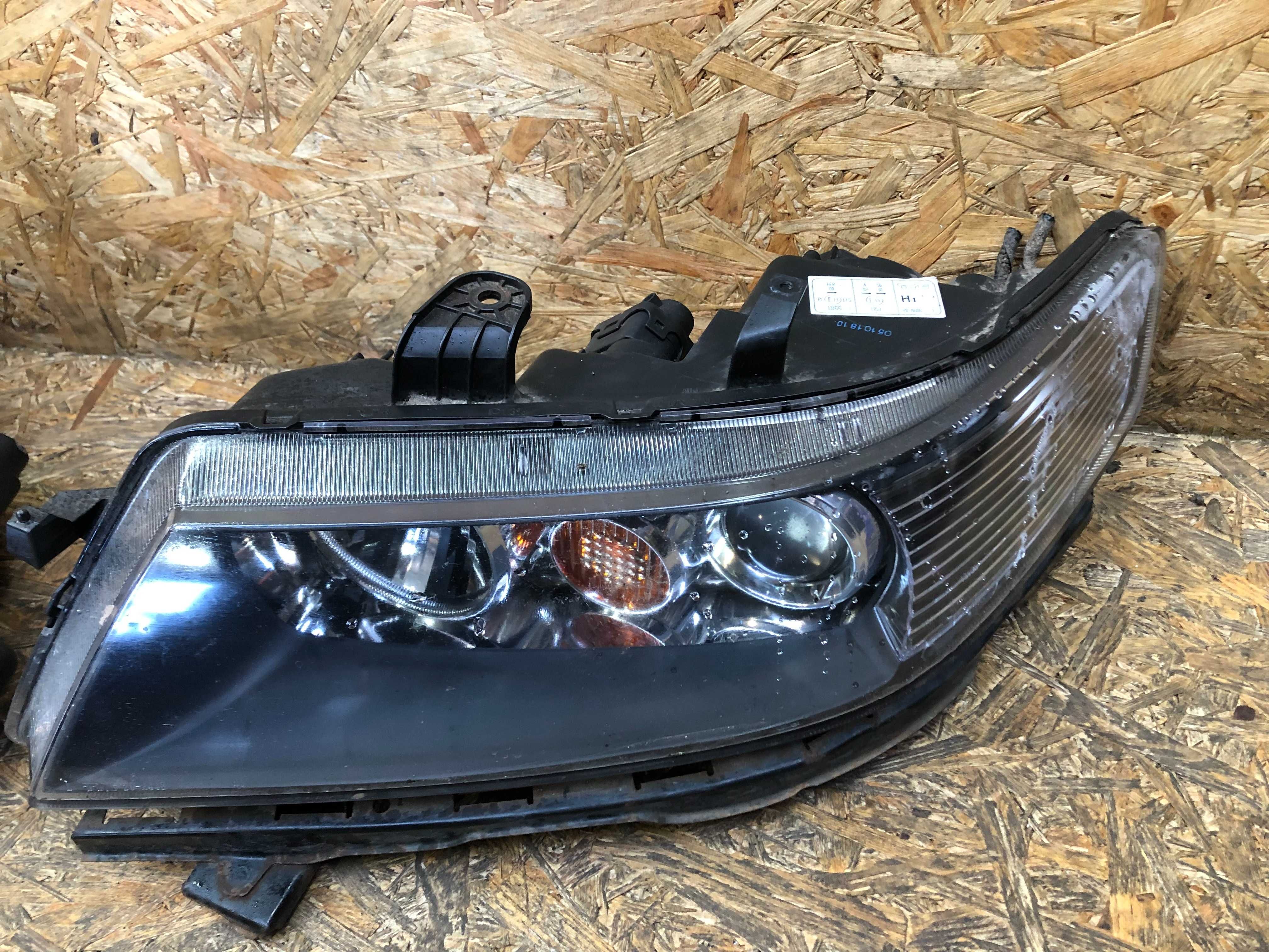 Lampa/reflektor przedni lewy prawy Honda Accord 7
