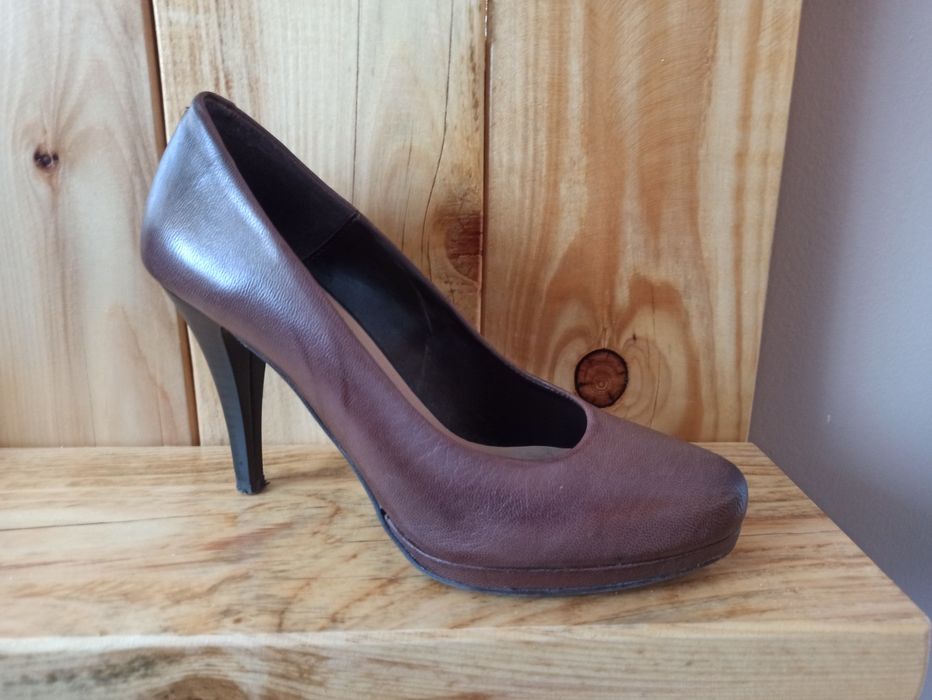 Buty skórzane Lasocki 35