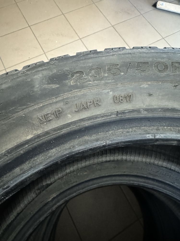 Komplet opon zimowych Dunlop winter sport 5 235/50 r18