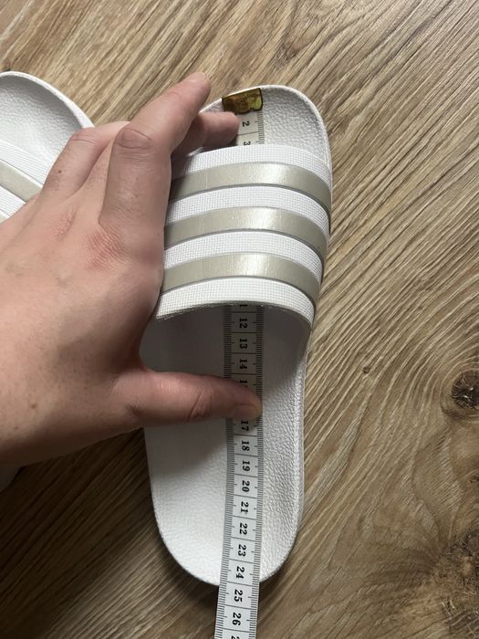 Жіночі оригінальні тапочки Adidas 37-38 розмір