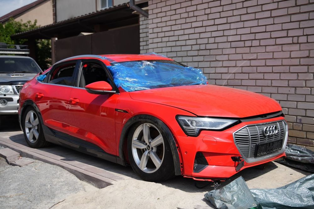 Розборка шрот Audi E-tron Sportback 55 2022 Ауді Е-трон електро
