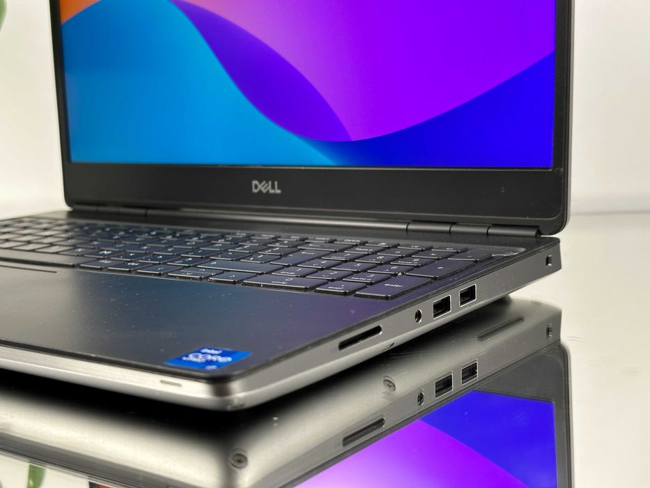 Mobilna Potęga Dell Precision 7560 i7 32GB 1TB Nvidia FHD 15,6 Mistrz