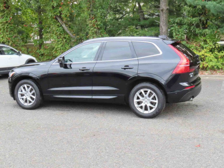 Volvo XC60 T5 Momentum      2019