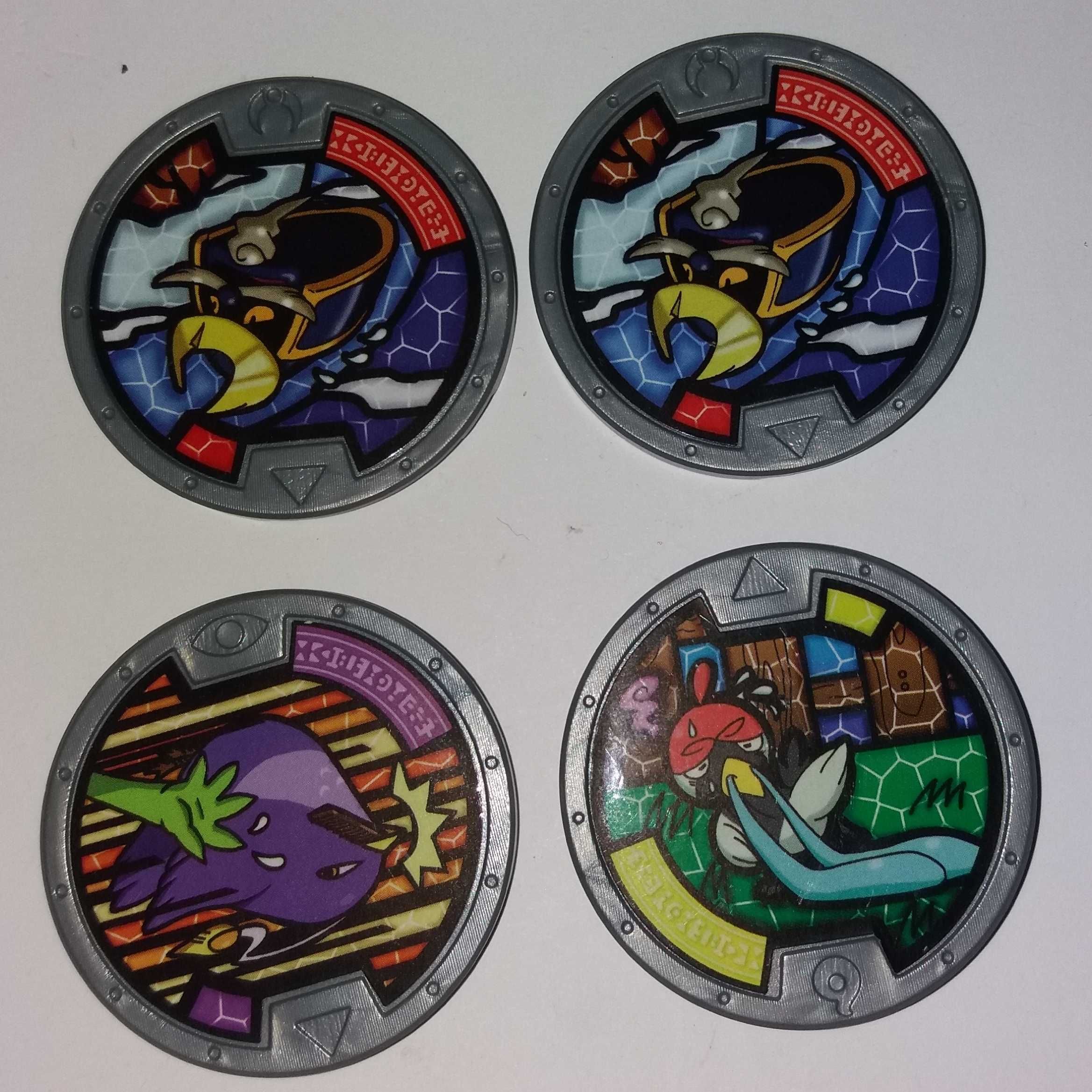 medalhas para relogio branco e colorido  YO-Kai Watch -1€ cada.