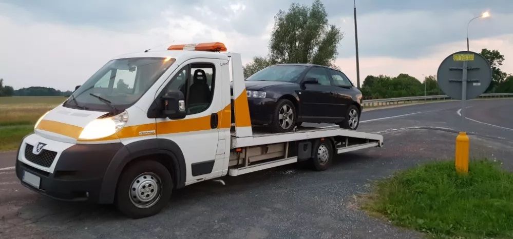 POMOC DROGOWA autolaweta laweta holowanie autoholowanie 24/7 TANIO