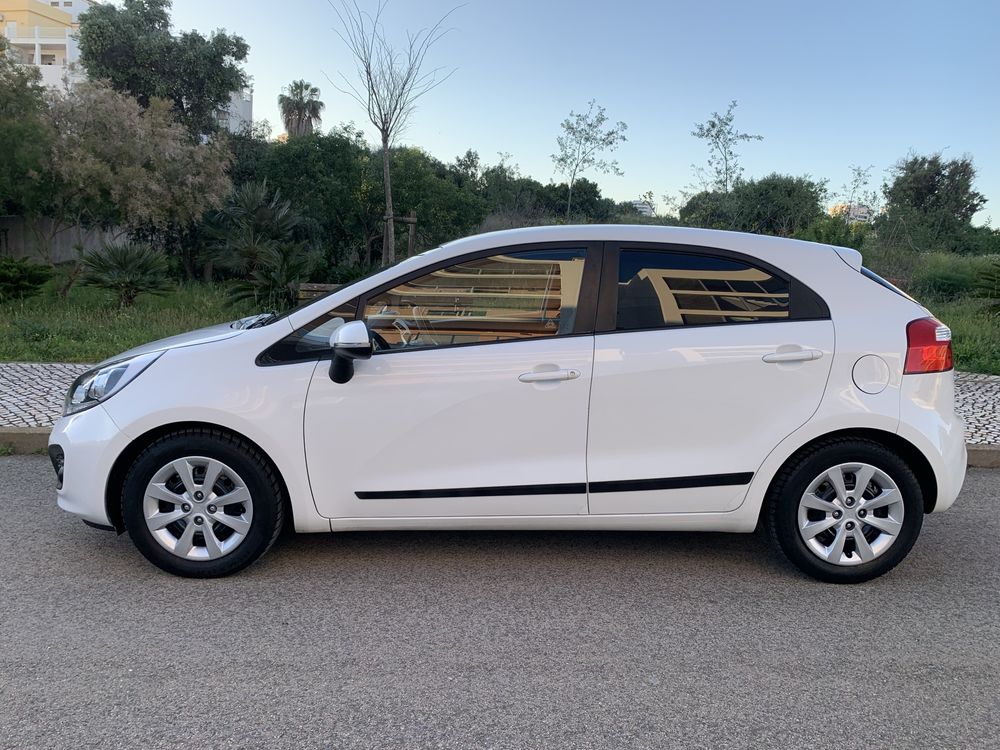 2012 Kia Rio 1.2 • 85 cv • MOTOR DE CORRENTE • 136 mil km • Câmera Ré