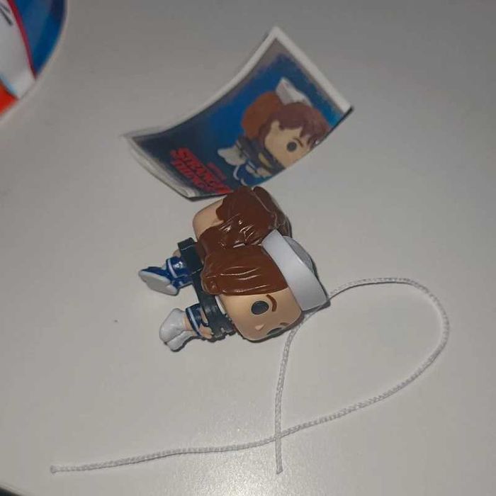 Stranger Things x Kinder Joy | Steve & Robin