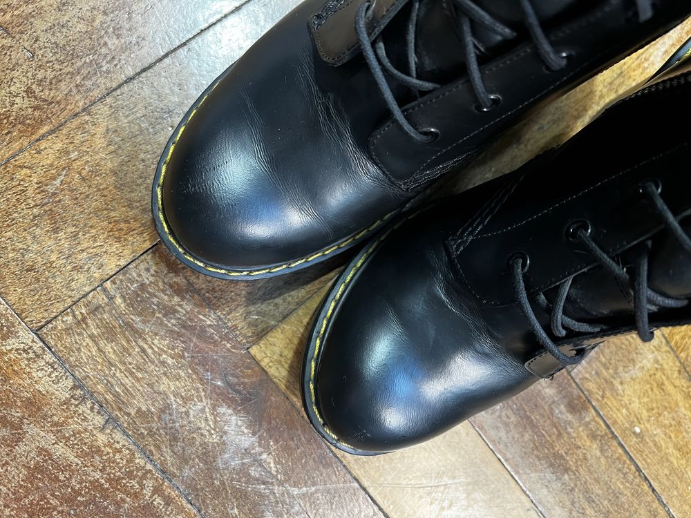 Ботільйони Мартінс dr Martens