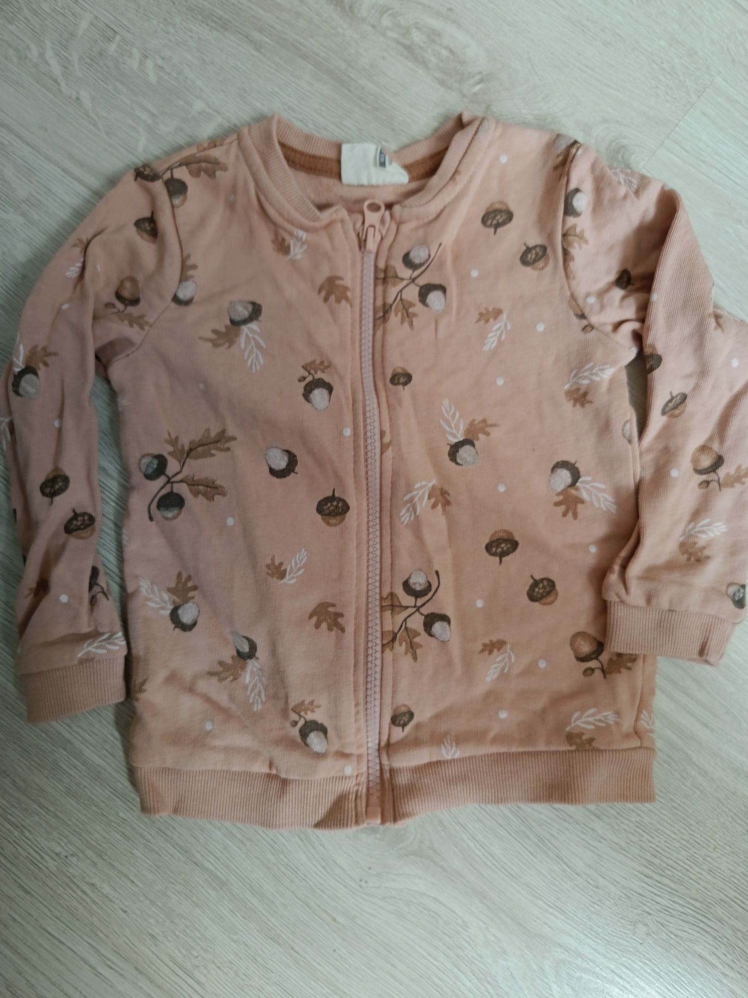 Bluza-sweter 92.