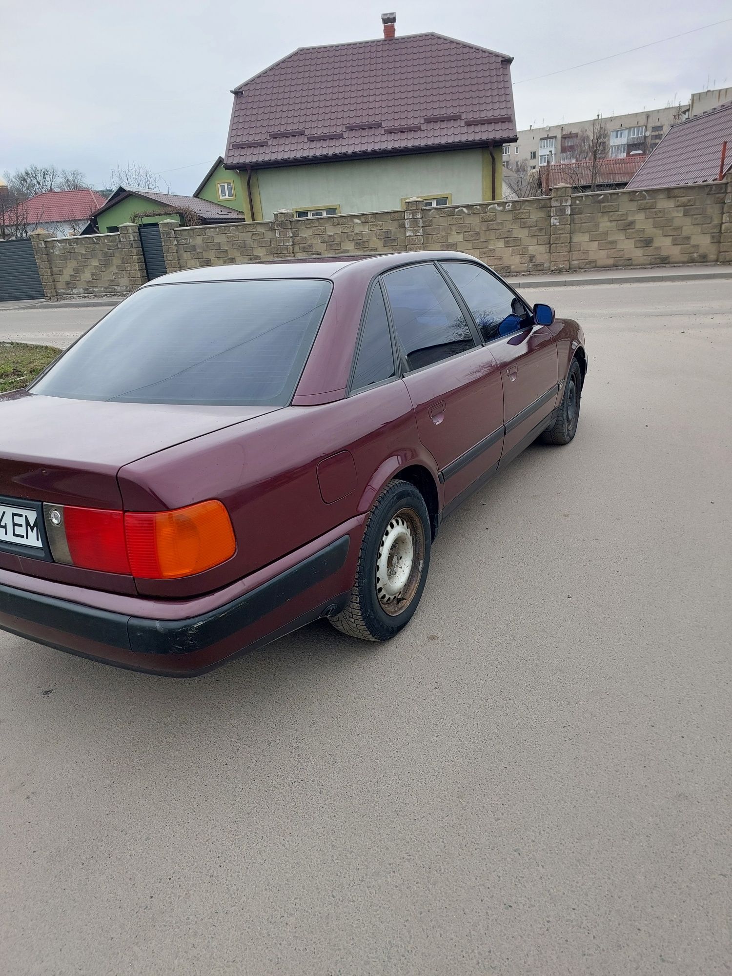 Продам ауді 100 с4