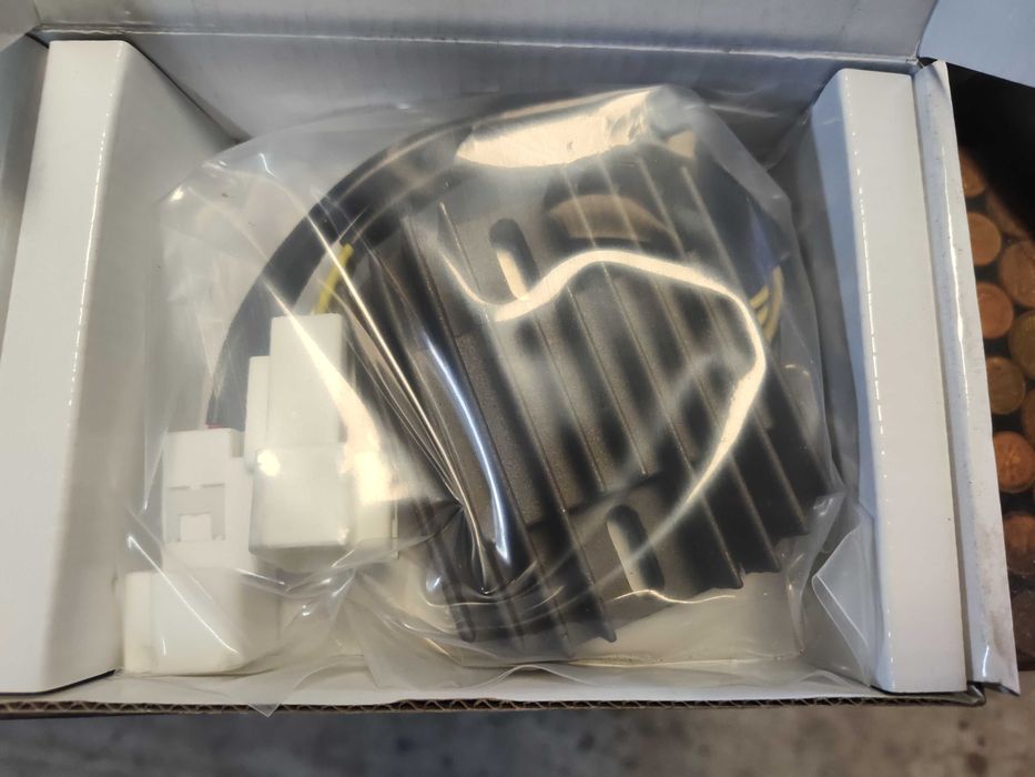 Regulator napięcia Honda CBR 600 RR 07-11 / CBR 1000 RR 04-07