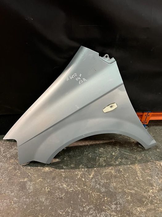 Guarda lamas esquerdo Hyundai Getz 2004